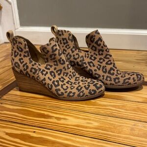 Toms Brown Leopard Print Wedges
